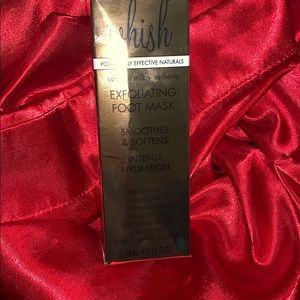 Which Exfoliating foot mask